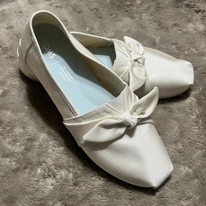 TOMS Alpargata Ivory Bow Satin SlipOn Loafer Shoes Wedding Party Womens Sz 8-NEW - Picture 1 of 21
