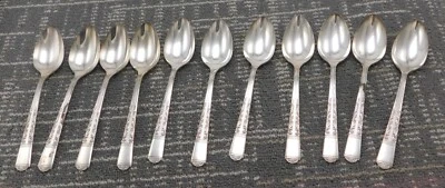 11 Oneida Tudor Plate Royal York Place/Cuchara de sopa ovalada Plato de plata Foto 1 de 4