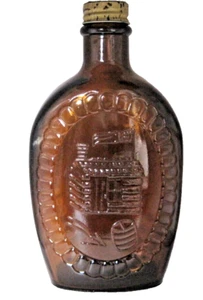 1976 Bicentennial Log Cabin Syrup Brown Glass Bottle Screw Cap Log Cabin Flag - Picture 1 of 4