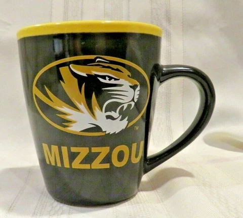 Rare/Vintage University of MISSOURI Mizzou Tigers Black Ceramic Coffee Mug 16 OZ Cover
