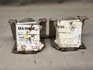 Ford Mustang 1965-1973 eje diferencial trasero carcasa marco monta placas 9" - Imagen 1 de 13