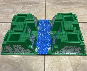 Lego Baseplate 32x48x6 30271px1 5986-1 Raised Corner Pits & River Pattern Water - Picture 1 of 6