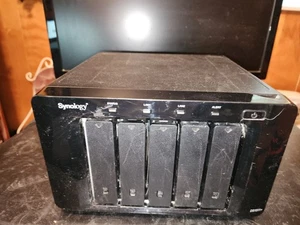 5-Bay Synology DiskStation DS1511+ Network Attached Storage w/ X5 3TB HDDs - Picture 1 of 4