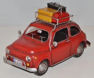 Auto Di Latta Modello Oldtimer Marca Fiat 500 Topolino Con Valigia L 24 Cm - Immagine 1 di 4