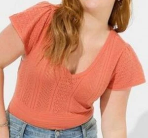 Torrid Top 00 Everyday Soft Pullover Pointelle Short Sleeve Sweater Apricot M/L - Picture 1 of 12