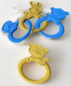 Tupperware Baby Animal Linking Rings Blue Yellow Set of 4- Toys Bowls Storage - Picture 1 of 8