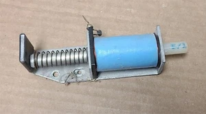 Conjunto de pateador de agujero de salida máquina de pinball de circo Brunswick - Imagen 1 de 2