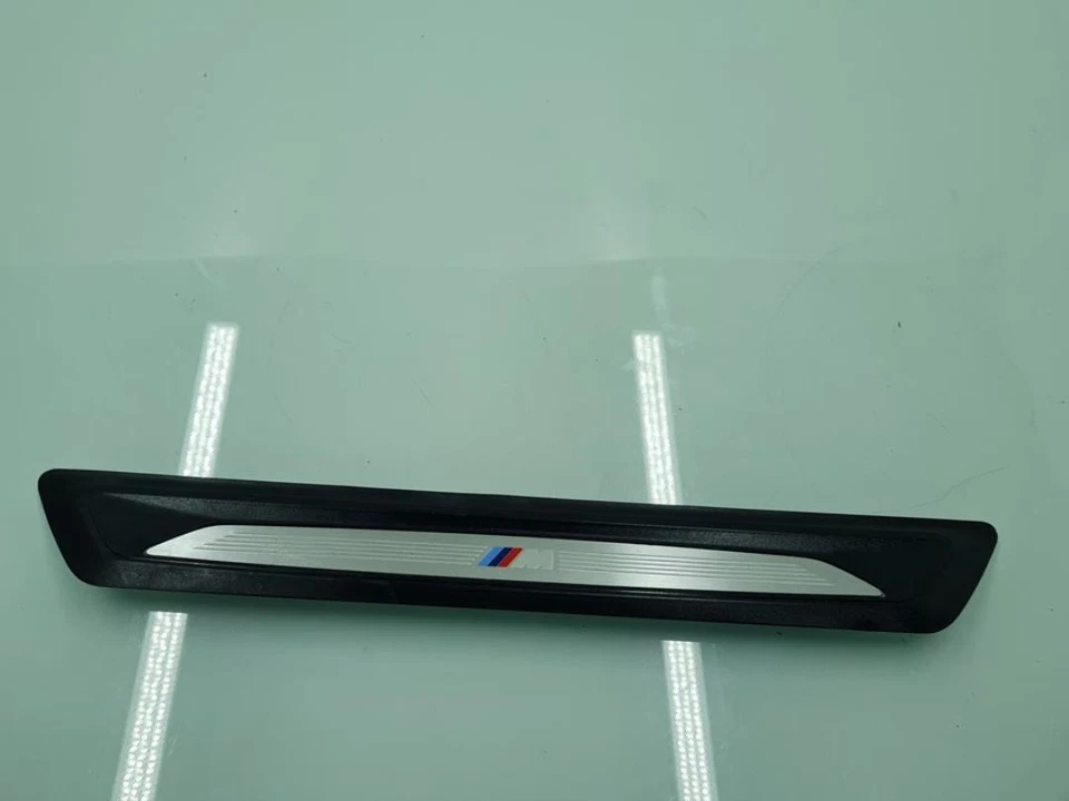 51478051037 Moulures Avant pour BMW SERIE 3 TOURING (F31) 330d 2012 125068 - Photo 1/4