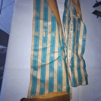 Cojines de parachoques delantero Buick NOS 1972. Foto 1 de 4