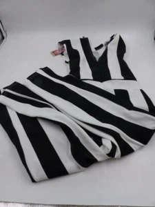 BOOHOO BLACK AND WHITE HIGH NECK STRIPED JUMP SUIT WMNS US 6 - Picture 1 of 2