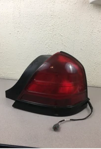 1998 - 2011 FORD CROWN VICTORIA RH PASSENGER TAIL LIGHT POLICE INTERCEPTOR OEM - Bild 1 von 5