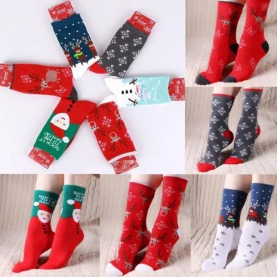 Preciosos Calcetines de Navidad Mujeres Hombres Regalo Papá Noel Ciervo Cálidos Invierno Navidad Divertidos Foto 1 de 4