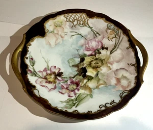 Tressemanes & Vogt (T & V), LIMOGES, FRANCE OPEN HANDLE CAKE PLATE / PATTER 1900 - Picture 1 of 7