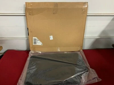 Alfombrillas Ford Fiesta 2014-2018 D2BZ-5413300-AA nuevas de stock Foto 1 de 2