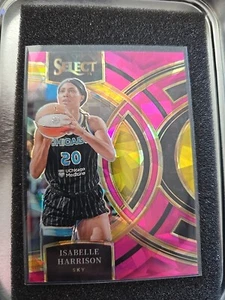 2024 Panini Select WNBA - Premier Level Pink Ice Prizm #182 Isabelle Harrison - Bild 1 von 2
