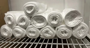 Bolsas de basura 12-16 galones 8 micras (12 rollos... 600 bolsas en total) - Imagen 1 de 1