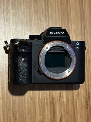 Б/У Sony A7S II (только корпус) — слегка дефектный EVF — выдержка 28 761 - Изображение 1 из 4