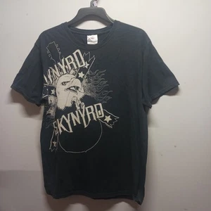 Lynyrd Skynyrd Eagle Grafik T-Shirt, Hanes Heavy Wt schwarz Gr. Medium (38-40) M/M - Bild 1 von 3