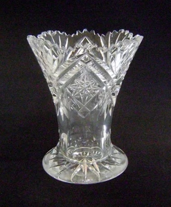 Antique Cut Glass Lead Crystal Vase 21 cm high with Star Cut Base & Dentil Rim - Picture 1 of 9