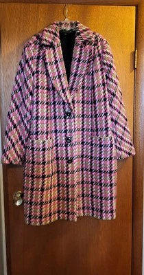 Carlisle Collection Coat Knee Length Herringbone Pattern Black Pink Tan White 10 - Image 1 of 4