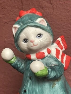Vintage KITTY CUCUMBER by SCHMID Throwing Snowballs Cat Figurine RARE ❤️sj10m3 - Image 1 of 4