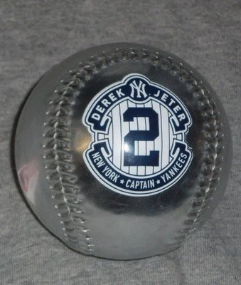 2014 MLB Rawlings New York Yankees Derek Jeter Retiro PLATEADO Béisbol Envío Gratis Foto 1 de 2