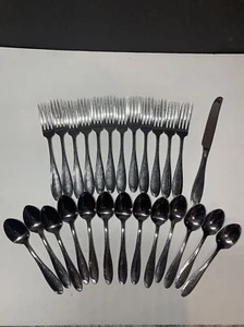 Oneida Stainless Silverware Lot of 26 Pieces - Spoons Forks & Knife - Picture 1 of 6