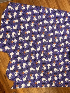 Vintage Halloween Geist Stoff lila Fledermäuse Kürbisse Zuckermais Baumwollstoff - Bild 1 von 3