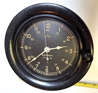 Seth Thomas Mark I - Deck Clock 1940'S World War II  US Navy Bakelite Exterior - Image 1 of 4