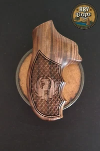 Ruger SP-101 Custom OS FG HRV Extreme Hogue® grips Dragonscales Inset Phoenix - Picture 1 of 7