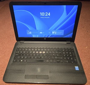 HP 250 G5 Laptop, i3-5005U, 12GB RAM, 250GB SSD, Windows 11, 15.6" Screen - Picture 1 of 4