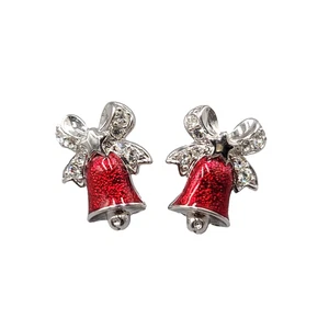 Pendientes perforados campanas de Navidad esmaltadas rojas enchapados en plata de 3/4 pulgadas - Imagen 1 de 7