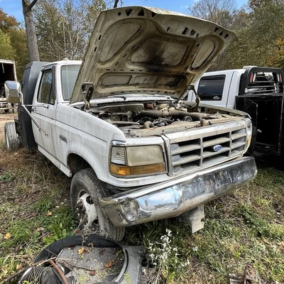 1988 - 1992 Ford F250 F350 F-Super Duty 460 Big Block Engine 7.5L Gas 106k Miles - Image 1 of 4