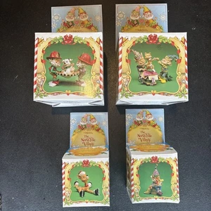 Lot Of 4 Enesco The North Pole Village, Dizzy, Munchie, Buddy, Sparky & Pooch - Picture 1 of 18