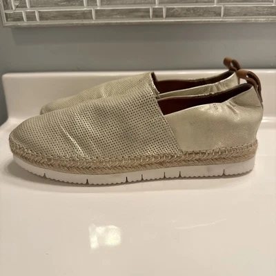 GENTLE SOULS KENNETH COLE LARA Alone SPORTY 2 GOLD ESPADRILLE LOAFERS  SIZE 8.5 - Image 1 of 4