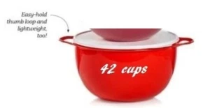 Tupperware Thatsa Mega Bowl 42 cups Mixing and Prep Bowl Red - Picture 1 of 1