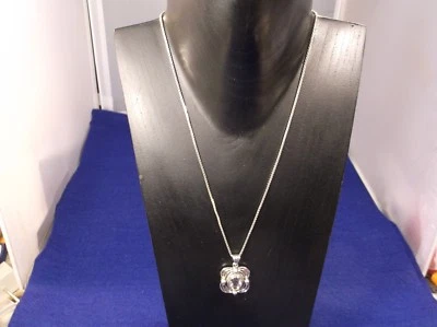 HERMOSO COLGANTE ARTESANAL DE PLATA ESTERLINA Y AMATISTA LAVANDA Y COLLAR DE 18" Foto 1 de 4