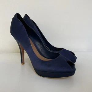 KG Kurt Geiger Absatz Stiletto Court Peeptoe Satin blau formell Größe 4 37 - Bild 1 von 13
