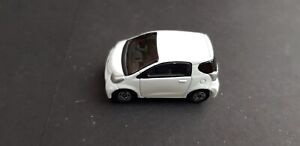 Tomy Takara Toyota IQ white no 28 toy car model box boxed
