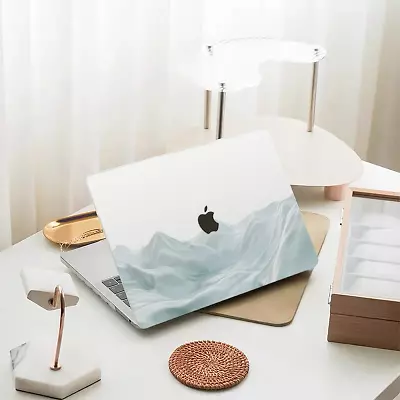 Elegant Wave MacBook Case for Air/Pro Stylish Apple Protection Cover 2025 M5 14" - Image 1 of 4