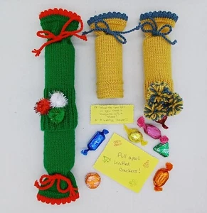 KNITTING PATTERN🎄Christmas Cracker DK 2piece Reusable Decoration Cardboard Tube - Picture 1 of 8