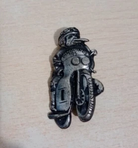 1995 Pin Metal Penguins 95 Concentration Motorcycle Penguins - Picture 1 of 4
