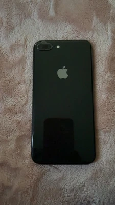 Apple iPhone 8 Plus 64GB Space Gray Unlocked Smartphone - Image 1 of 3