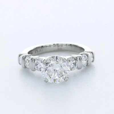 Anillo de compromiso de piedra lateral platino macizo 3,24 quilates redondo diamante cultivado en laboratorio E SI2 Foto 1 de 4