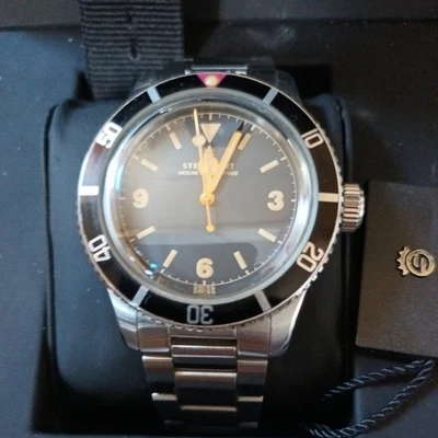 Steinhart Ocean One Vintage Swiss Automatic Men's Watch Black Dial 103-0294 - Image 1 of 4