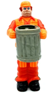 Real Ghostbusters Haunted Humans Terror Trash Can Man Action Figure - 1988 - Picture 1 of 8