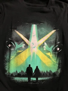 X-Files Mulder and Scully UFO tee - Picture 1 of 6