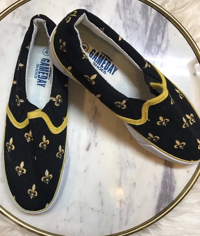 NFL New Orleans Saints Gameday Slip On Athleisure Canvas Shoe Size 4 Women’s Cover