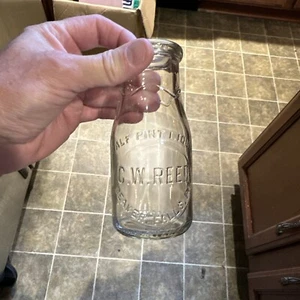 C. W. Reed Embossed Half Pint Milk Bottle Beaver Falls Pennsylvania PA - Picture 1 of 7