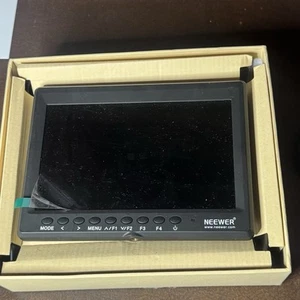 Unused NEEWER LCD Field Monitor F100 - Photo 1/4